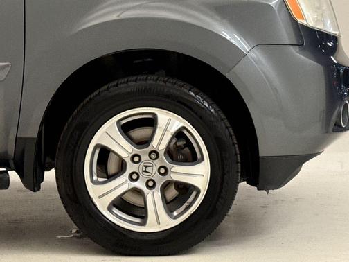 Polished Metal Metallic 2013 Honda Pilot EX-L