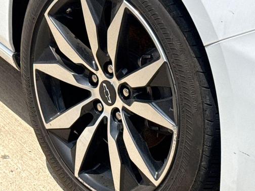 Summit White 2020 Chevrolet Malibu RS