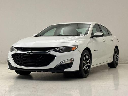 Summit White 2020 Chevrolet Malibu RS