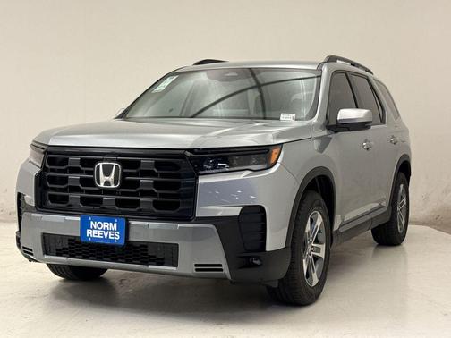 Solar Silver Metallic 2026 Honda Pilot EX-L