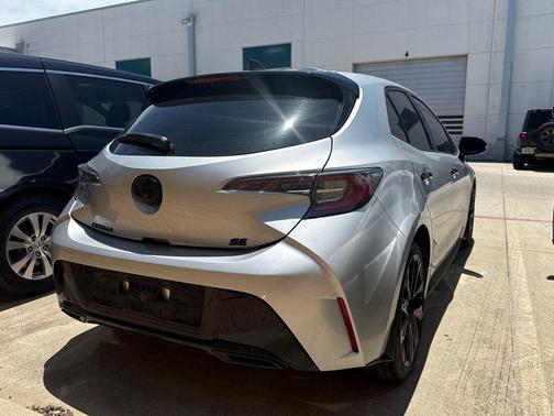Classic Silver Metallic 2022 Toyota Corolla Hatchback SE Nightshade