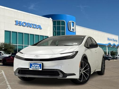 2024 Toyota Prius XLE