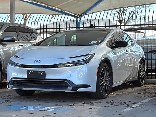 2024 Toyota Prius XLE
