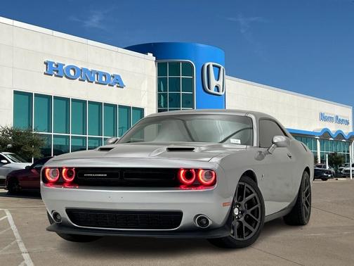 2016 Dodge Challenger R/T Scat Pack