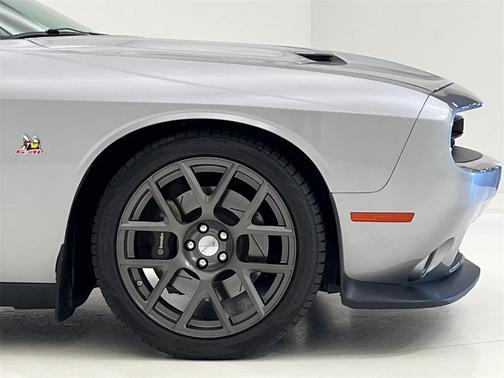 2016 Dodge Challenger R/T Scat Pack