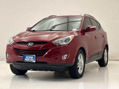 Garnet Red 2013 Hyundai TUCSON GLS