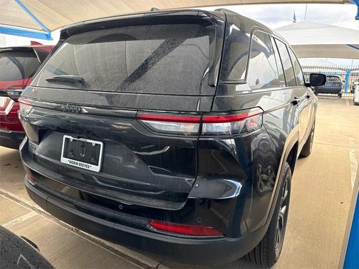 2024 Jeep Grand Cherokee Laredo