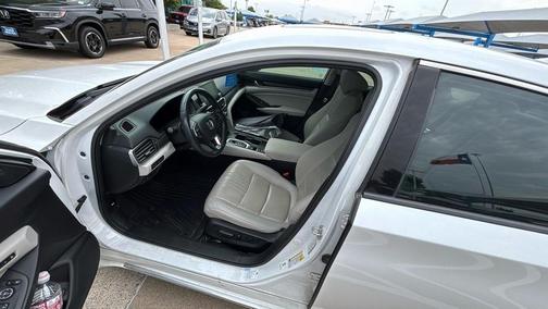 2020 Honda Accord Hybrid Touring