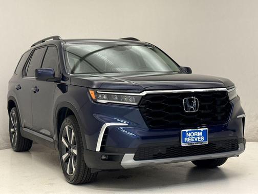 Obsidian Blue Pearl 2025 Honda Pilot Touring