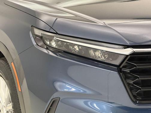 Lunar Silver Metallic 2023 Honda CR-V EX