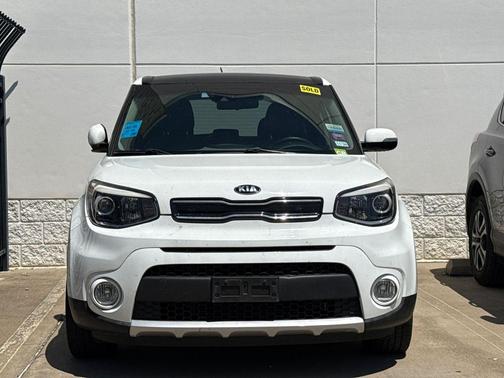 Clear White 2017 Kia Soul +