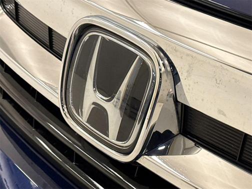 2022 Honda Pilot Touring 7-Passenger