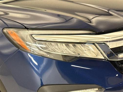 2022 Honda Pilot Touring 7-Passenger