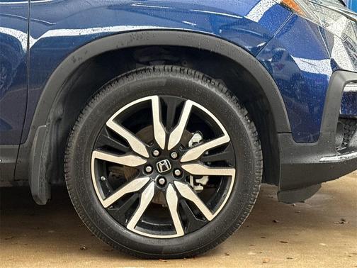 2022 Honda Pilot Touring 7-Passenger