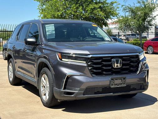 Modern Steel Metallic 2023 Honda Pilot LX