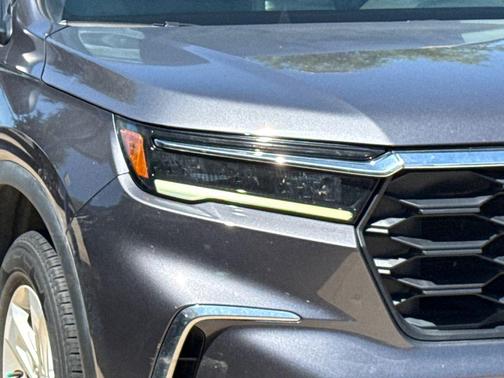 Modern Steel Metallic 2023 Honda Pilot LX