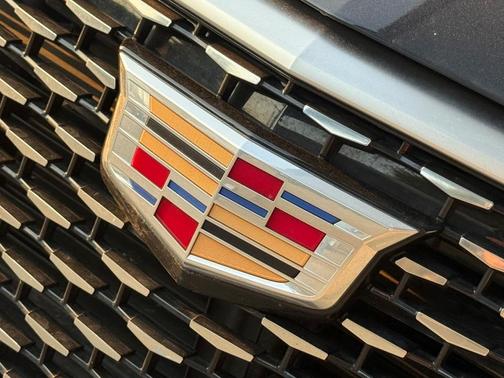 2025 Cadillac XT6 Premium Luxury FWD
