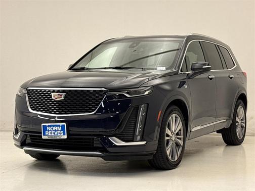 2025 Cadillac XT6 Premium Luxury FWD