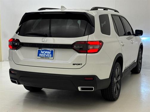 2025 Honda Pilot Sport