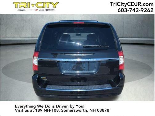 2015 Chrysler Town & Country Touring