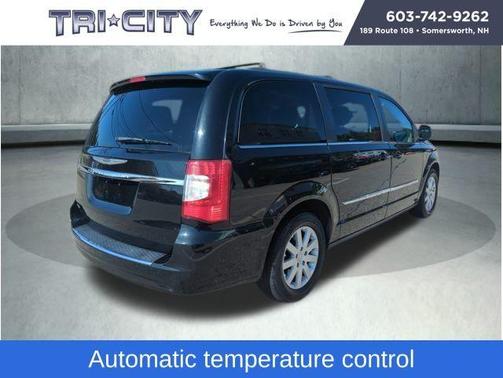 2015 Chrysler Town & Country Touring