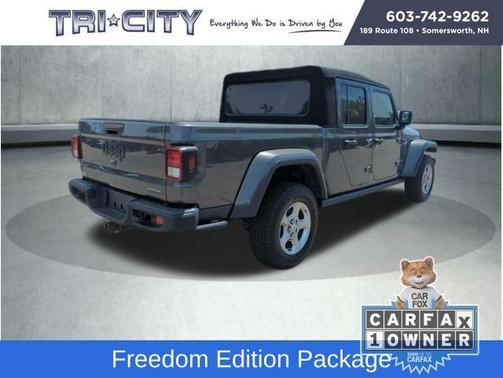 2021 Jeep Gladiator Sport
