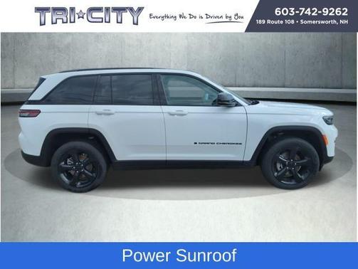 2025 Jeep Grand Cherokee Laredo
