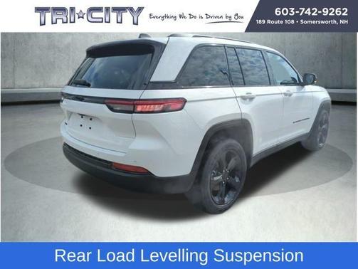 2025 Jeep Grand Cherokee Laredo