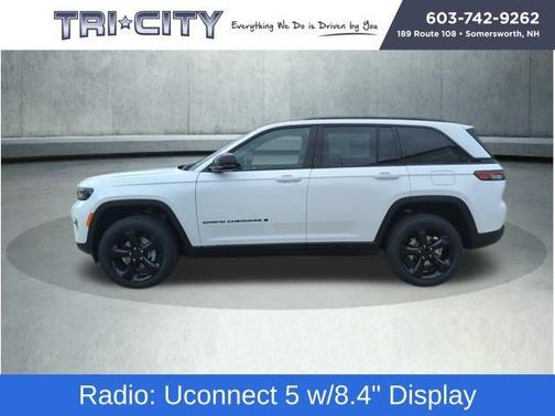 2025 Jeep Grand Cherokee Laredo