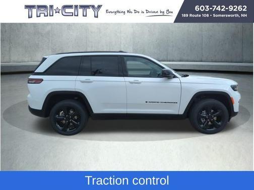 2025 Jeep Grand Cherokee Laredo