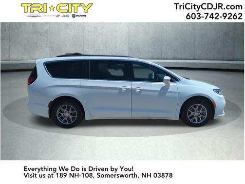 2022 Chrysler Pacifica Touring