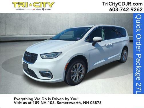 2023 Chrysler Pacifica Touring-L
