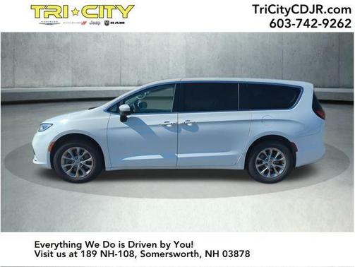 2023 Chrysler Pacifica Touring-L