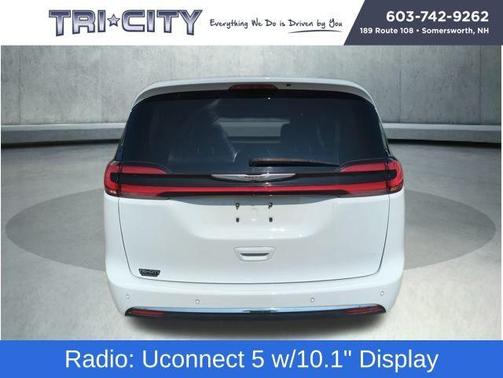 2023 Chrysler Pacifica Touring-L
