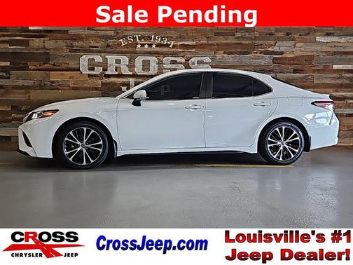 2019 Toyota Camry SE