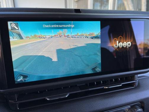 2026 Jeep Gladiator Willys 4x4