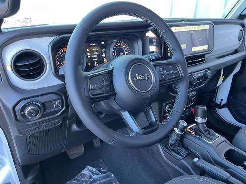 2026 Jeep Gladiator Willys 4x4