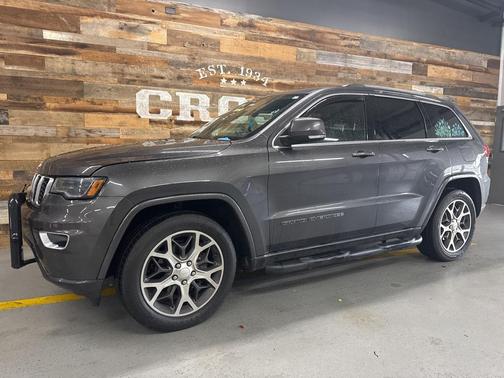 2018 Jeep Grand Cherokee Sterling Edition