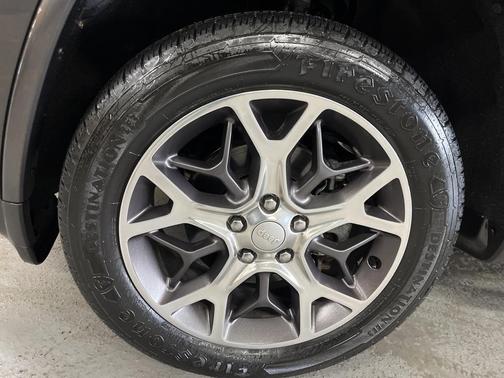 2018 Jeep Grand Cherokee Sterling Edition