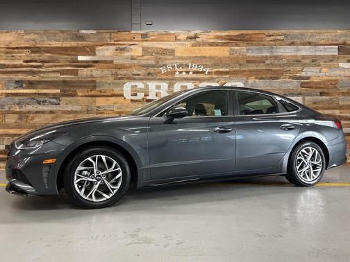 2022 Hyundai SONATA SEL