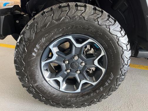 Black Clearcoat 2023 Jeep Wrangler 4xe Rubicon