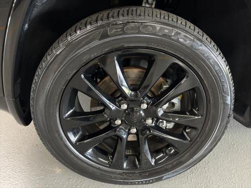 2022 Jeep Grand Cherokee Laredo