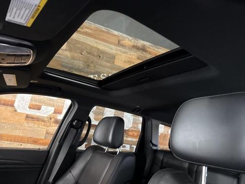 2022 Jeep Grand Cherokee Laredo