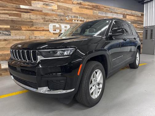 2022 Jeep Grand Cherokee L Laredo