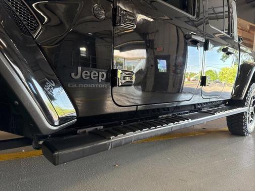 2021 Jeep Gladiator Willys 4x4