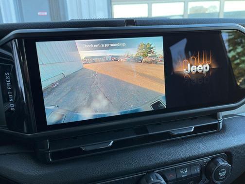 2026 Jeep Gladiator Sport S