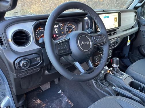 2026 Jeep Gladiator Sport S