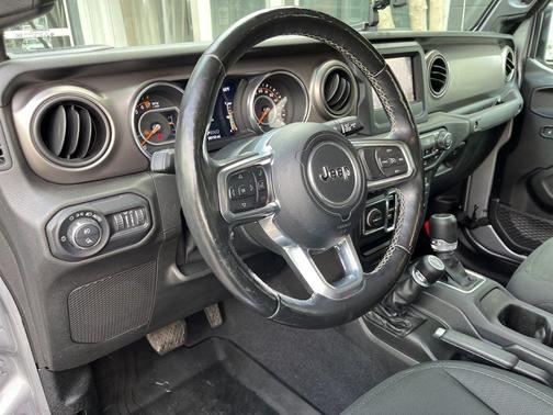 Billet Silver Metallic Clearcoat 2020 Jeep Gladiator Sport S