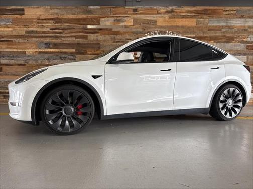 2022 Tesla Model Y Performance Dual Motor All-Wheel Drive
