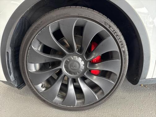 2022 Tesla Model Y Performance Dual Motor All-Wheel Drive